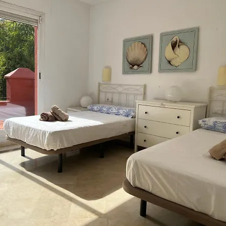 Apartment Spacious Golden Mile Townhouse Marbella