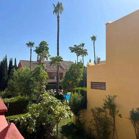 Apartment Spacious Golden Mile Townhouse *